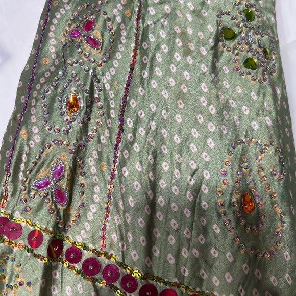 Elegant Pink and Green Lehenga - Picture 10 of 15